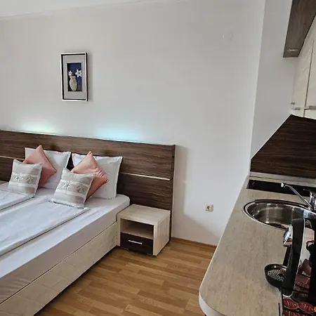 Aphrodite 2 Appartement *